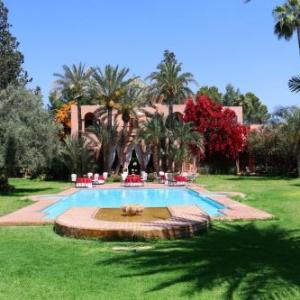 Dar Ayniwen Garden Hotel  Bird Zoo marrakech 