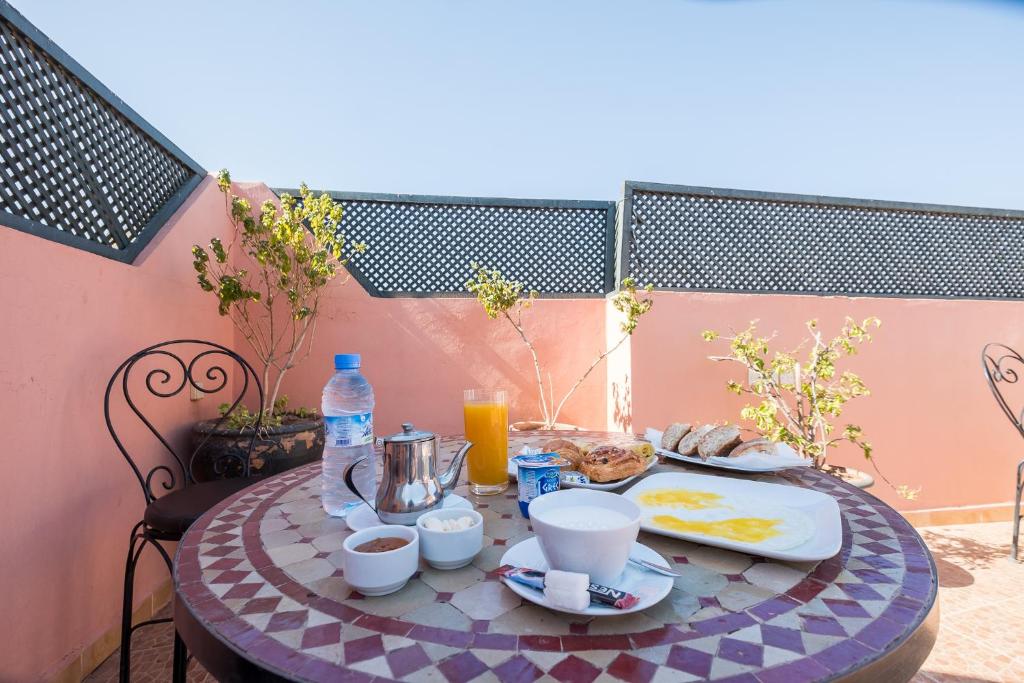 Riad Saad - image 3