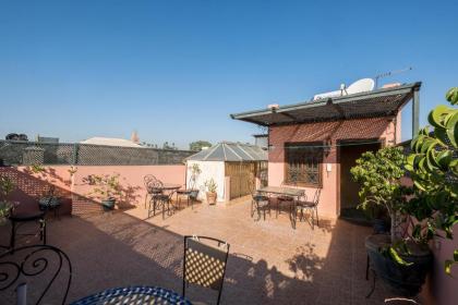 Riad Saad - image 7