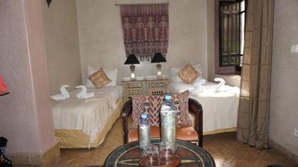 Riad Saba - image 30