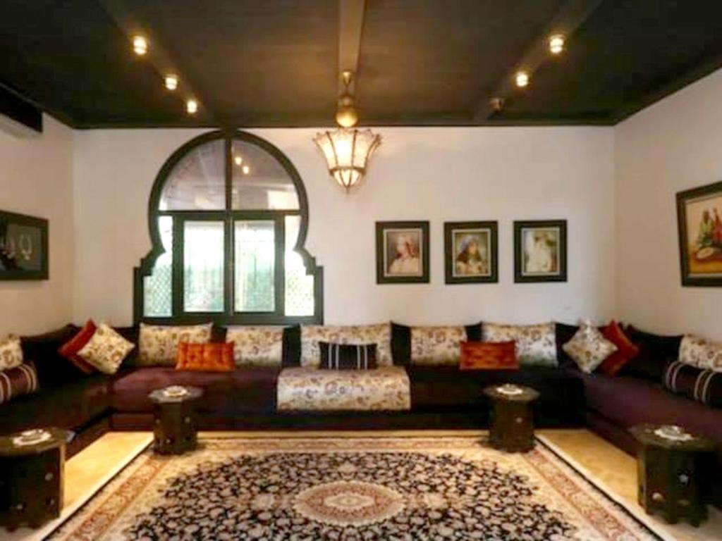 Villa with 3 bedrooms in Marrakech with private pool terrace and WiFi - image 3