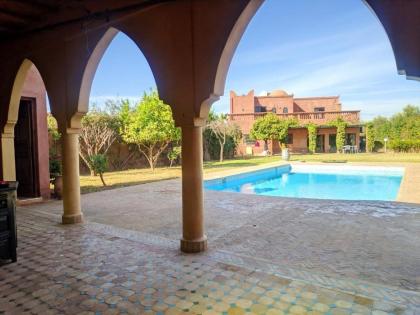 Villa with 5 bedrooms in Marrakech with wonderful mountain view private pool enclosed garden - image 1