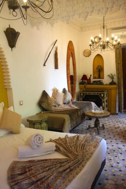 Riad Asrari - image 25