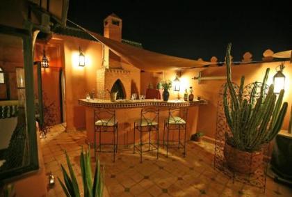 Riad Laora - image 18