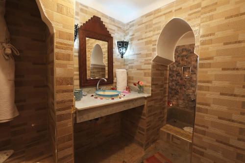 Riad Zehar - image 5