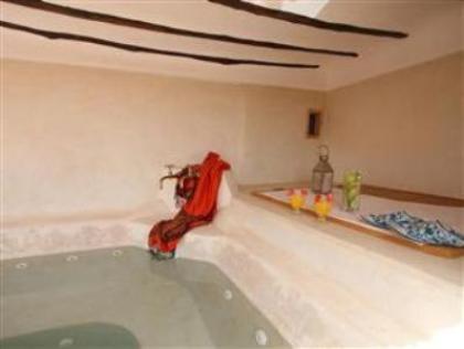 Riad Chameau FDC Hôtel SPA - image 25
