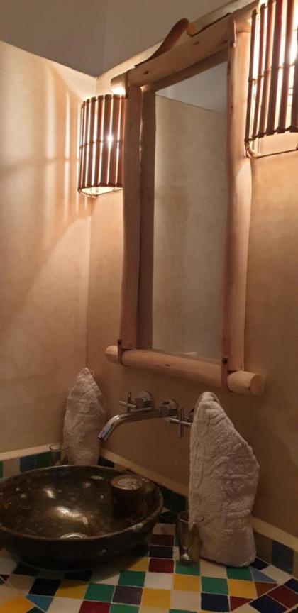 Riad Mehdia - image 23