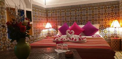 Riad Mehdia - image 29