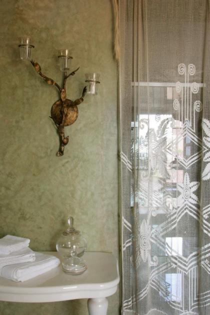 Casa Taos - image 25