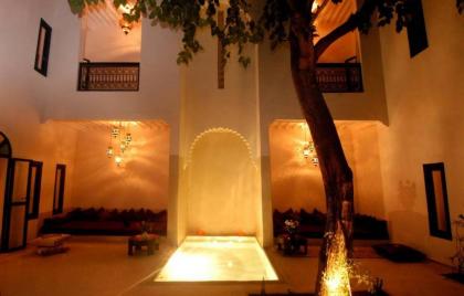 Riad Davia - image 25