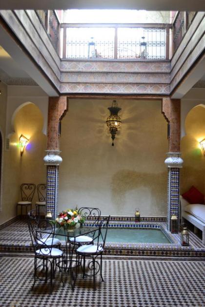 Riad Charik - image 26
