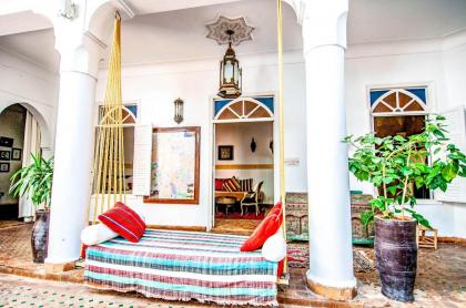 Riad La Maison Rouge - image 22