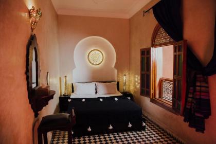Riad Bensaid - image 30