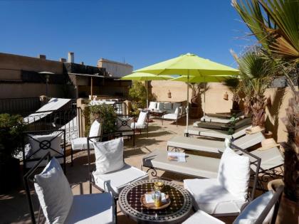 Riad Signature - image 4
