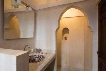 Riad Sashema - image 24