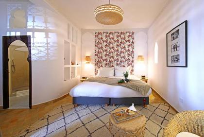 Riad Sashema - image 25