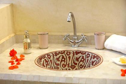 Riad Sashema - image 30