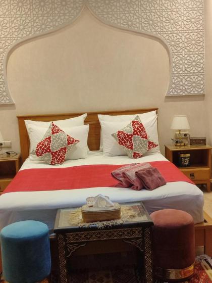 Riad Zahri - image 27