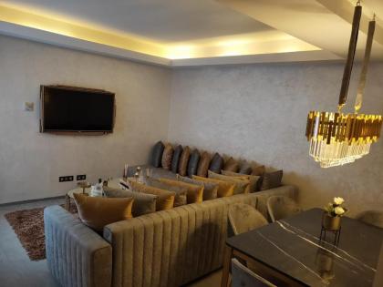 Amazing luxury flat - image 14