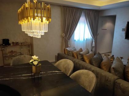 Amazing luxury flat - image 16