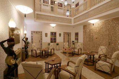 Riad Wazani Square & SPA - image 30