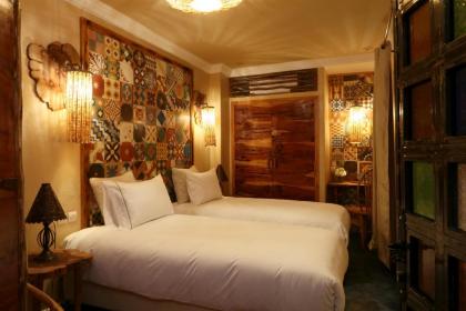 Riad Andallaspa - image 22