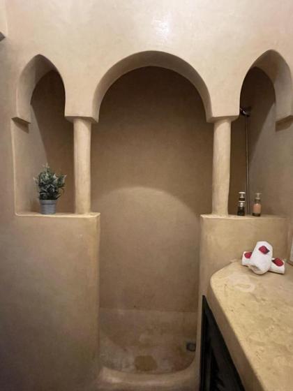 Riad M'Boja - image 22