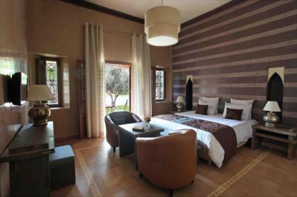 Moroccan sumptuousness 6 bedroom Riad - by feelluxuryholidays - image 6