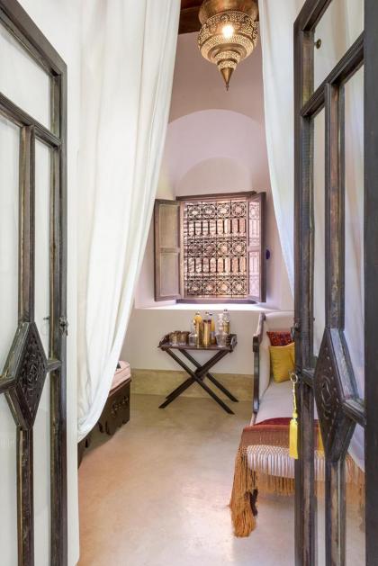 Riad Hayati - image 26