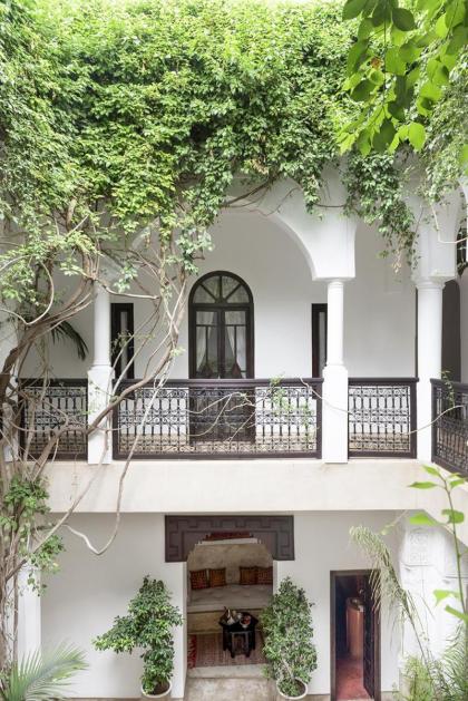 Riad Hayati - image 28