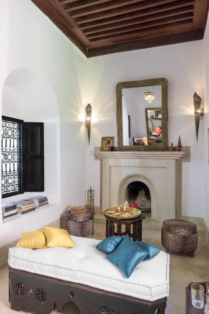 Riad Hayati - image 29