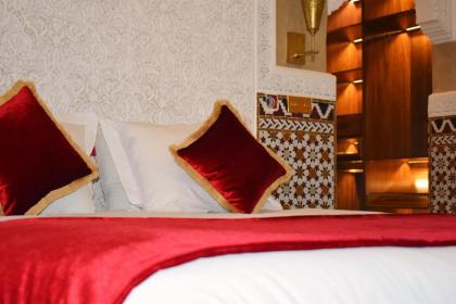 8 bedrooms villa with private pool jacuzzi and enclosed garden at Marrakech - image 12