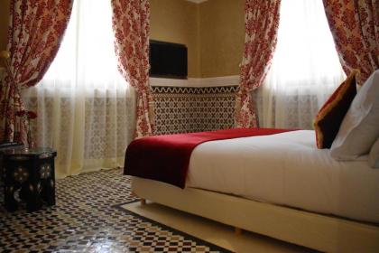 8 bedrooms villa with private pool jacuzzi and enclosed garden at Marrakech - image 15