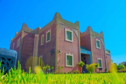 8 bedrooms villa with private pool jacuzzi and enclosed garden at Marrakech - image 18
