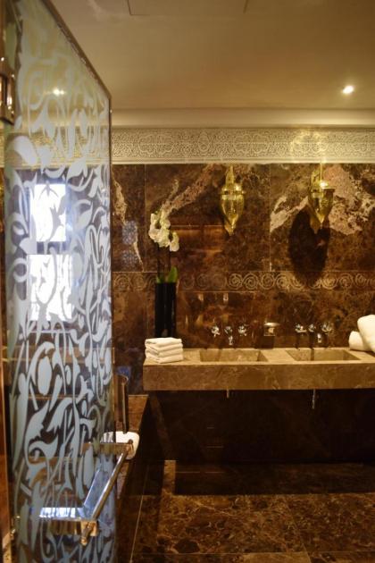 8 bedrooms villa with private pool jacuzzi and enclosed garden at Marrakech - image 20