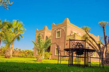 8 bedrooms villa with private pool jacuzzi and enclosed garden at Marrakech - image 9