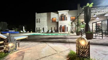 9 bedrooms villa with private pool enclosed garden and wifi at Centre Commune Ouled Hassoune - image 2
