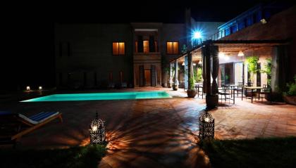 9 bedrooms villa with private pool enclosed garden and wifi at Centre Commune Ouled Hassoune - image 5