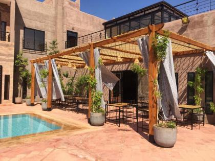 9 bedrooms villa with private pool enclosed garden and wifi at Centre Commune Ouled Hassoune - image 7