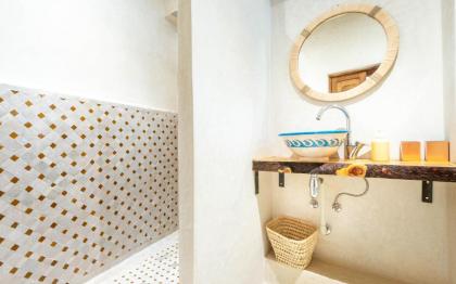 Riad Jul Seghir - image 21