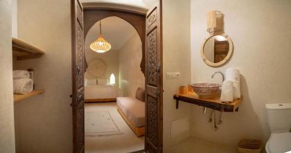 Riad Jul Seghir - image 22