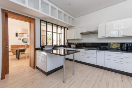 Les Iris - Peaceful villa with heated private pool & hammam - image 26