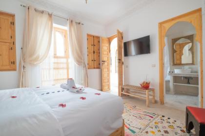 Riad El Habib - image 26