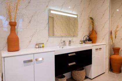 Riad Dar Blanche & Spa - image 23