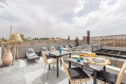 Riad Princesse Des Sables- Jaccuzzi& SPA-Breakfast - image 11