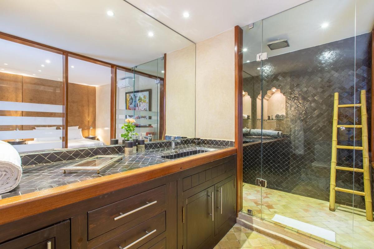 Riad Princesse Des Sables- Jaccuzzi& SPA-Breakfast - image 7