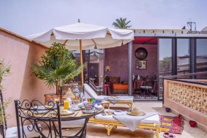Room in Guest room - Riad Lakouas authentic Santal Room situe a Marrakech no001 - image 24