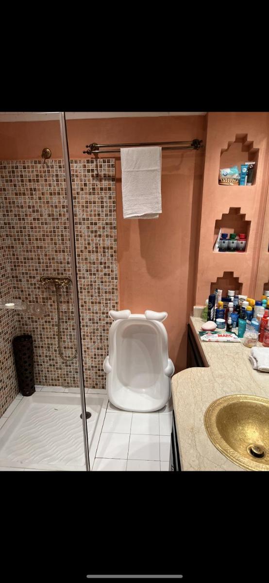 Belle appartement à loue - image 5