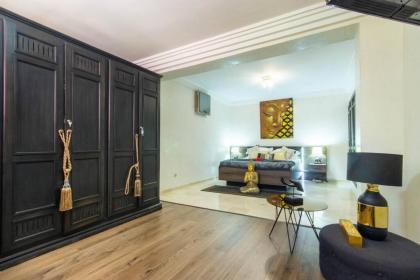 Luxury Duplex - Private Jacuzzi - Center Hivernage - image 21