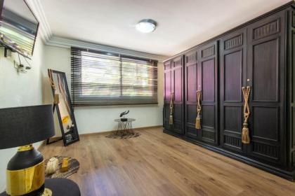 Luxury Duplex - Private Jacuzzi - Center Hivernage - image 22